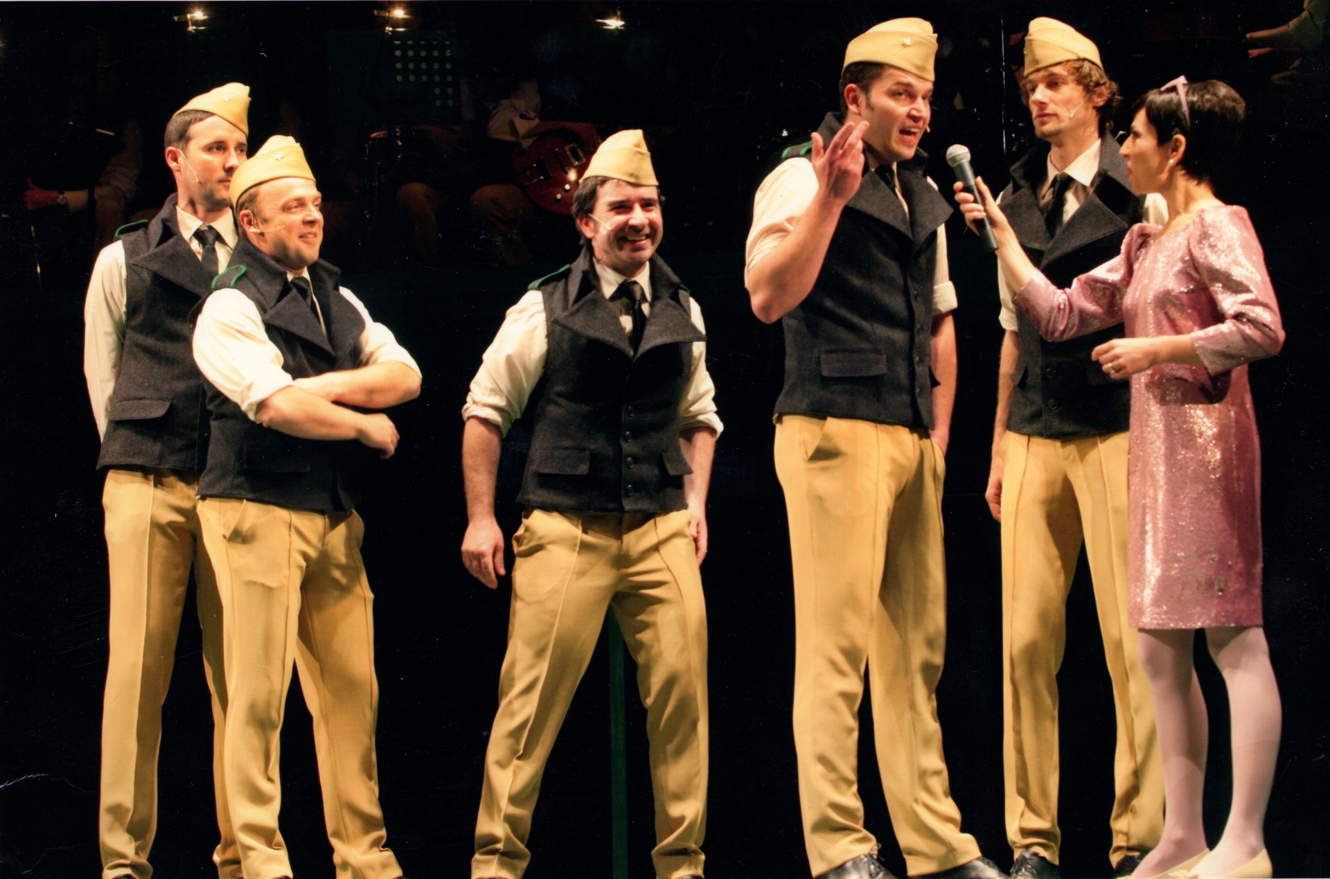 Jiří Suchý, Jiří Šlitr, Ján Roháč: Kdyby tisíc klarinetů. David Vacke, Tomáš Šulaj, Zdeněk Trčálek, Jiří Hejcman, Jan Horák, Tereza Novotná